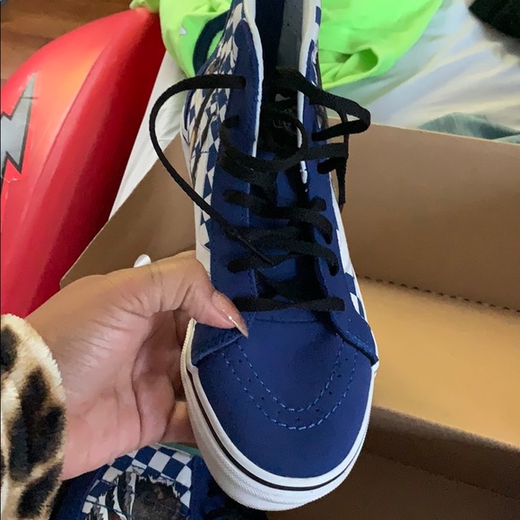 T Rex vans in original box - Picture 3 of 3